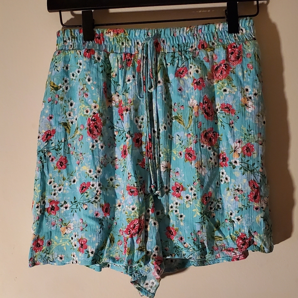 Dee Elly Floral Print Shorts